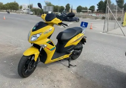 autoescuela granada moto permiso am de molina